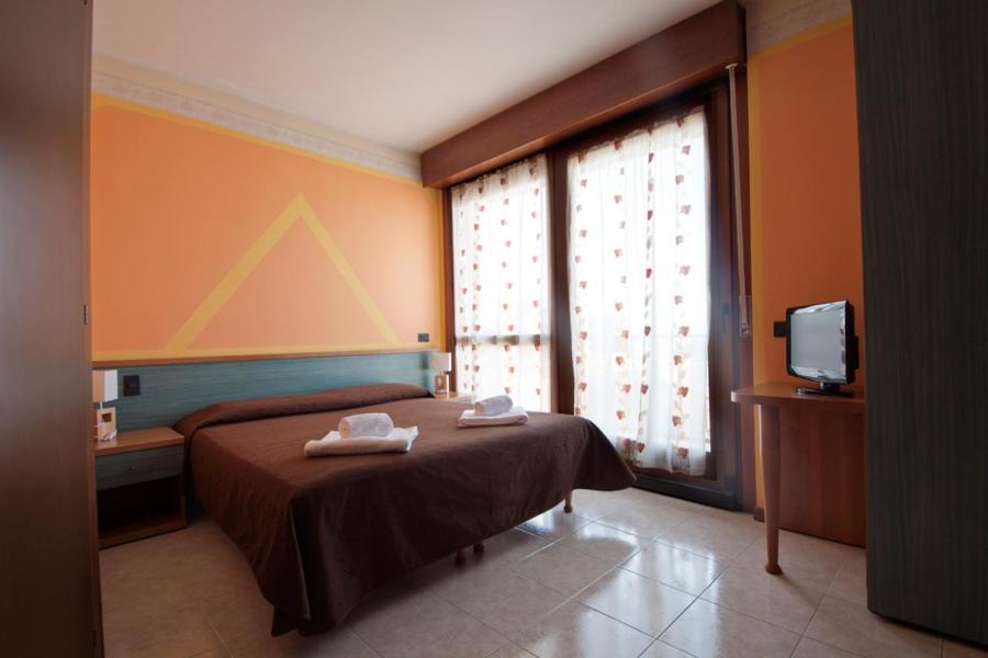 Hotel St. Antony Bardolino Chambre photo